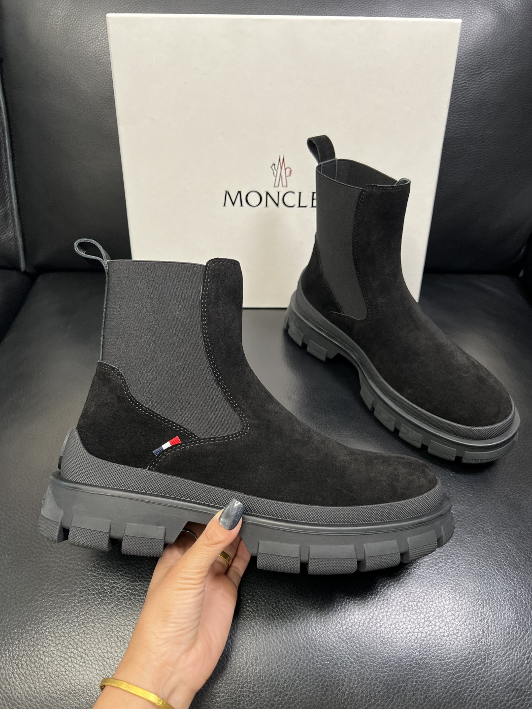 MONCLER 高品质 顶级工艺品 蒙口 靴子高帮专柜新款同步原厂配置，意大利进口牛皮面料，高品质复杂拼