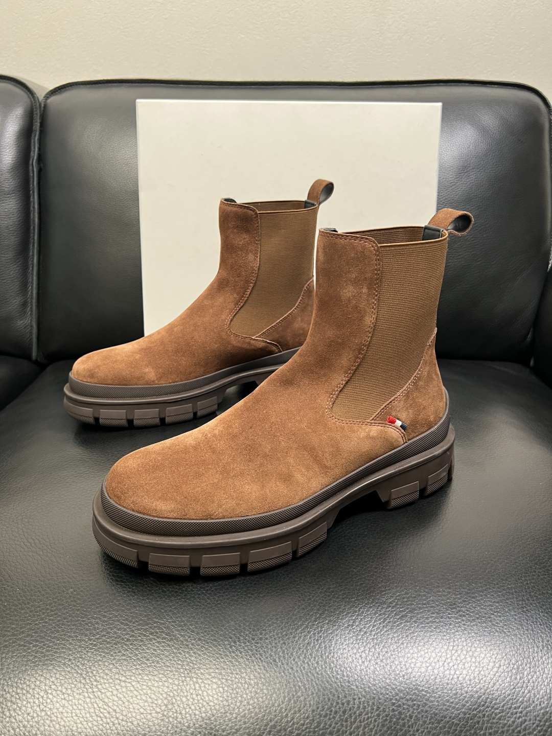 MONCLER 高品质 顶级工艺品 蒙口 靴子高帮专柜新款同步原厂配置，意大利进口牛皮面料，高品质复杂拼