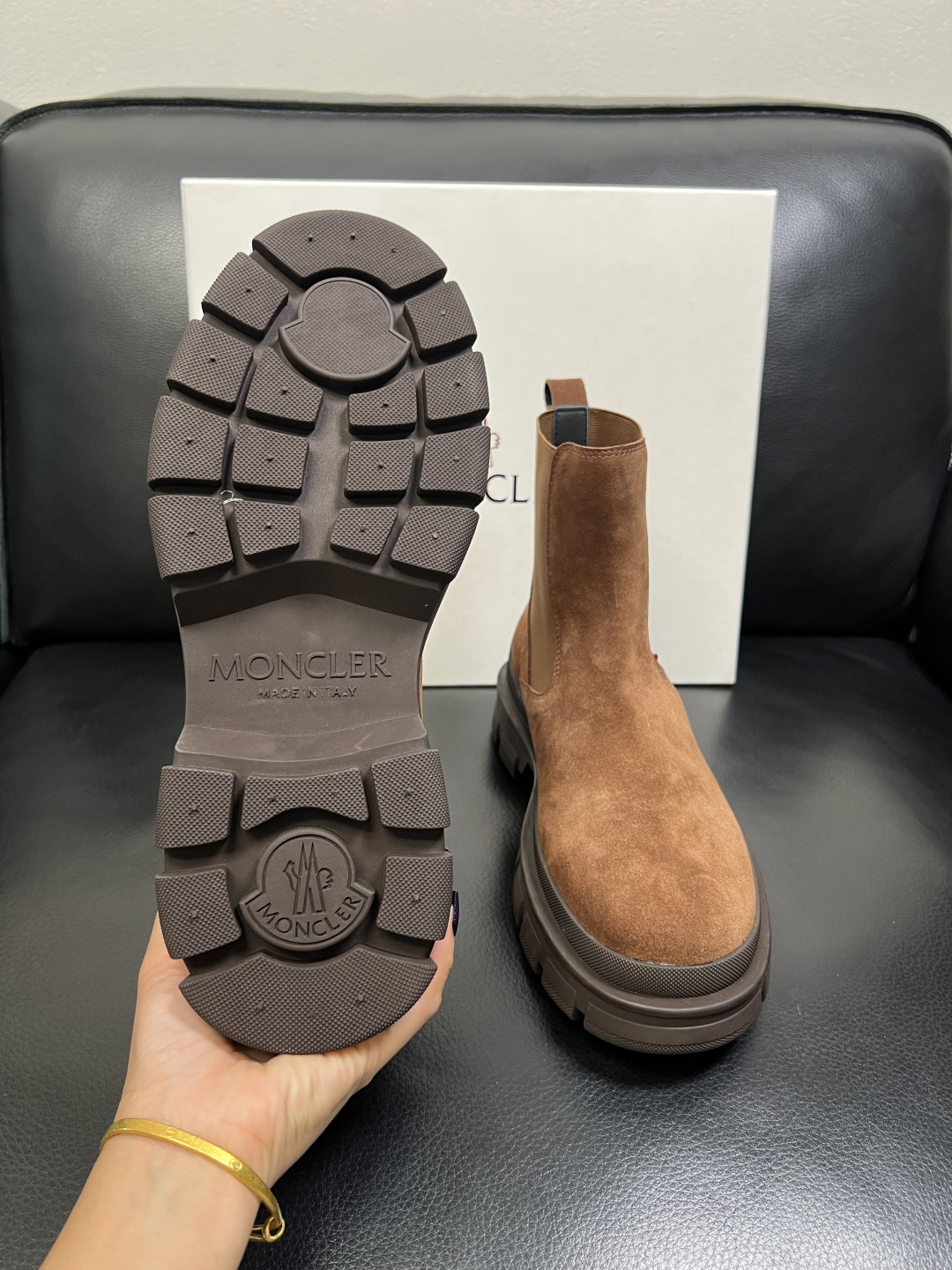 MONCLER 高品质 顶级工艺品 蒙口 靴子高帮专柜新款同步原厂配置，意大利进口牛皮面料，高品质复杂拼