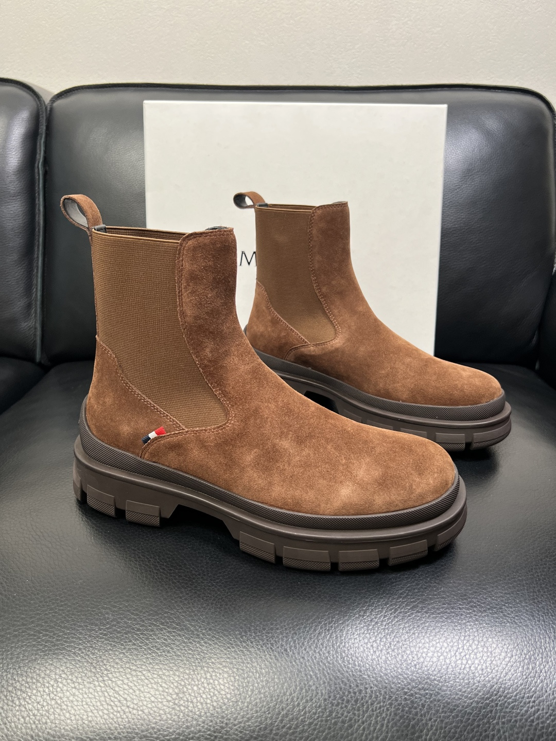 MONCLER 高品质 顶级工艺品 蒙口 靴子高帮专柜新款同步原厂配置，意大利进口牛皮面料，高品质复杂拼