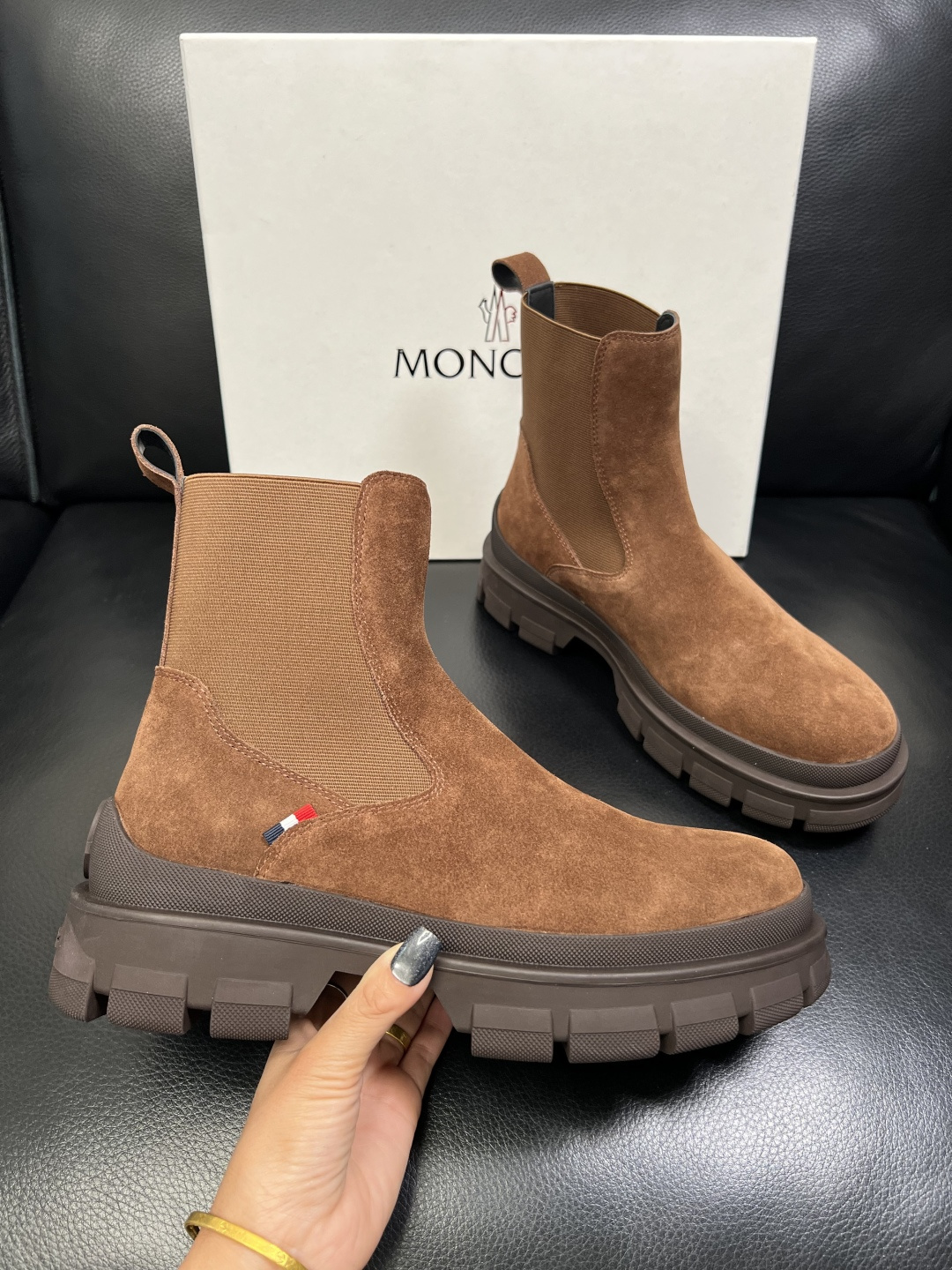 MONCLER 高品质 顶级工艺品 蒙口 靴子高帮专柜新款同步原厂配置，意大利进口牛皮面料，高品质复杂拼