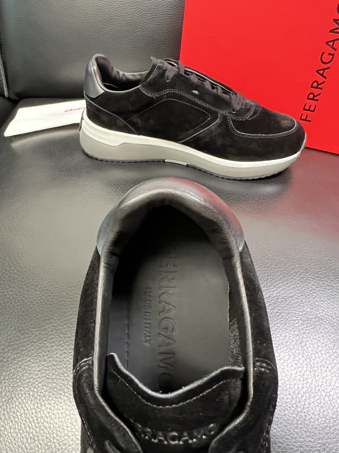 Ferragamo 高品质 顶级工艺品 菲拉格慕 专柜同步发售原厂配置，意大利进口原版牛皮，进口水染牛里