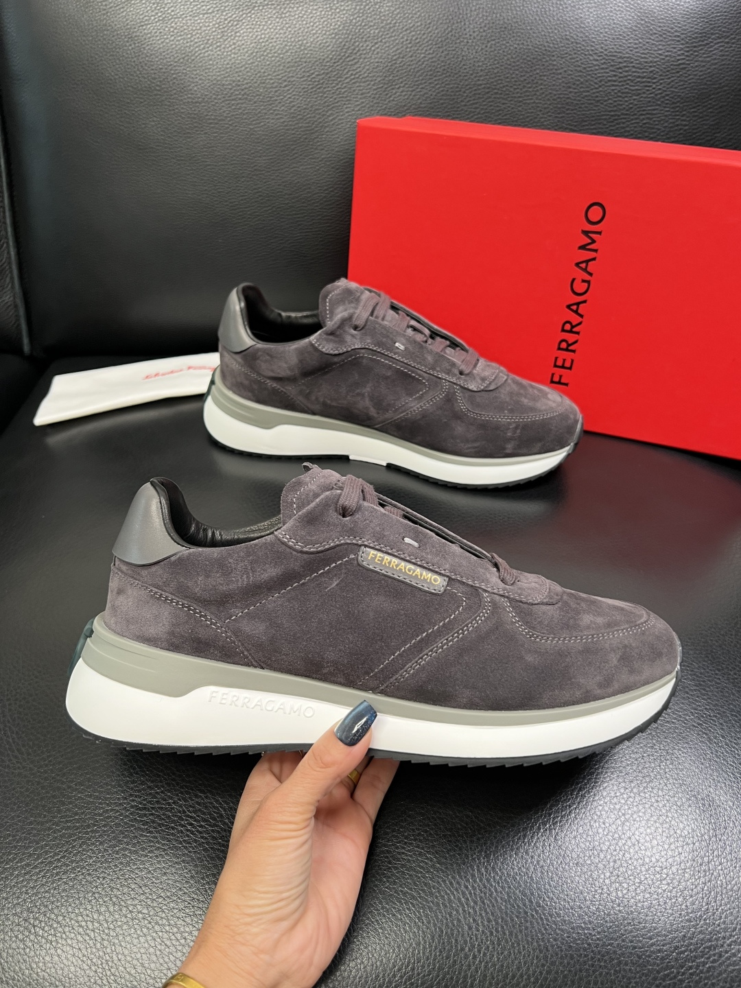 Ferragamo 高品质 顶级工艺品 菲拉格慕 专柜同步发售原厂配置，意大利进口原版牛皮，进口水染牛里