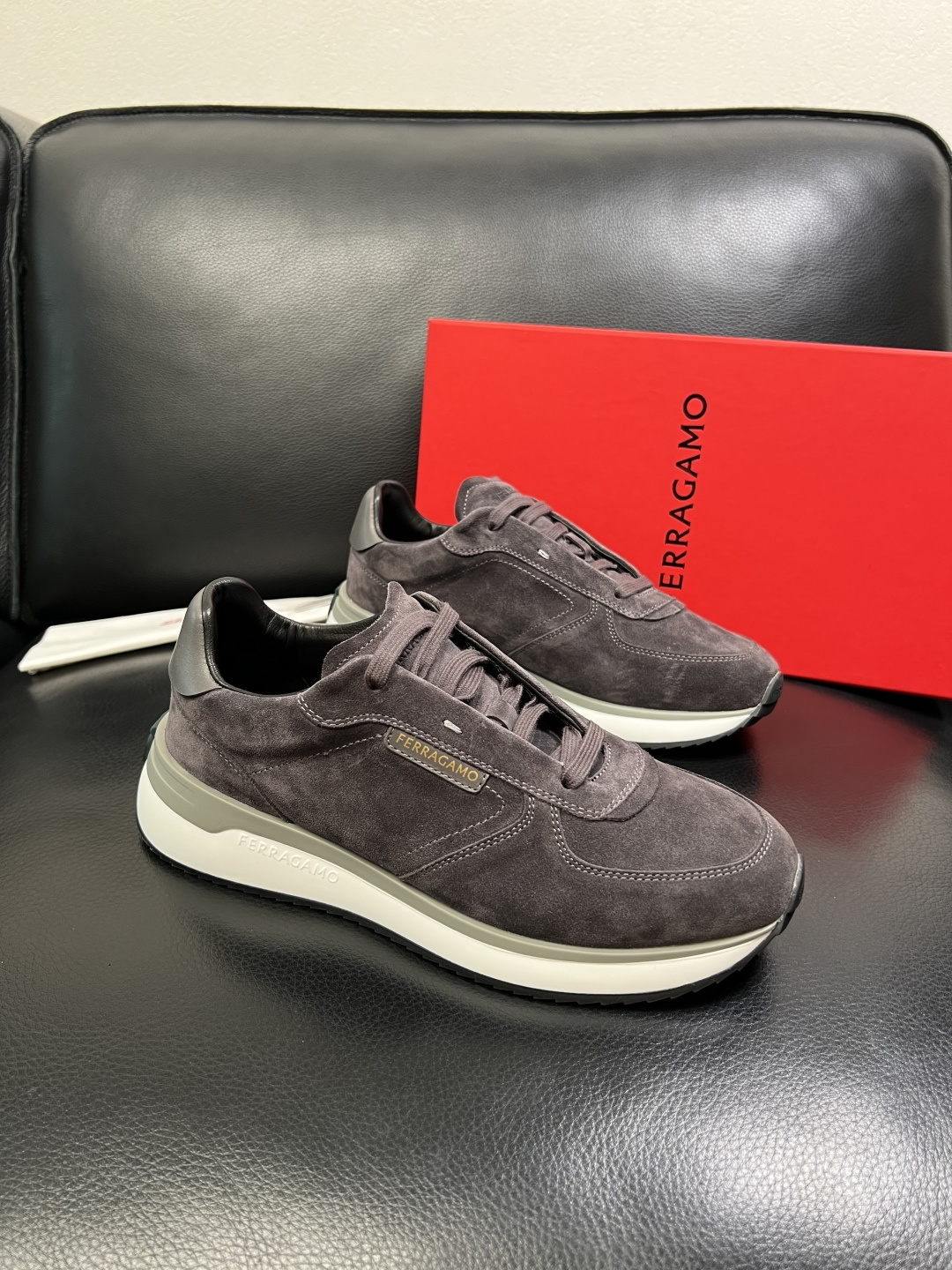 Ferragamo 高品质 顶级工艺品 菲拉格慕 专柜同步发售原厂配置，意大利进口原版牛皮，进口水染牛里