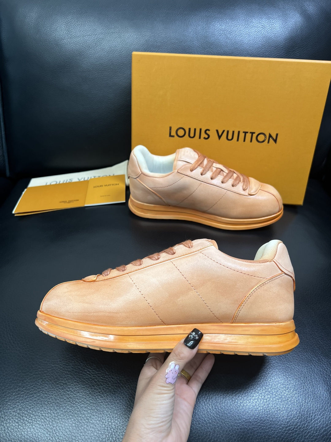 Lv 高品质 顶级工艺品 路易威登，运动板鞋专柜同步，鞋面意大利进口，高品质拼接缤纷色彩复杂工艺品，进口