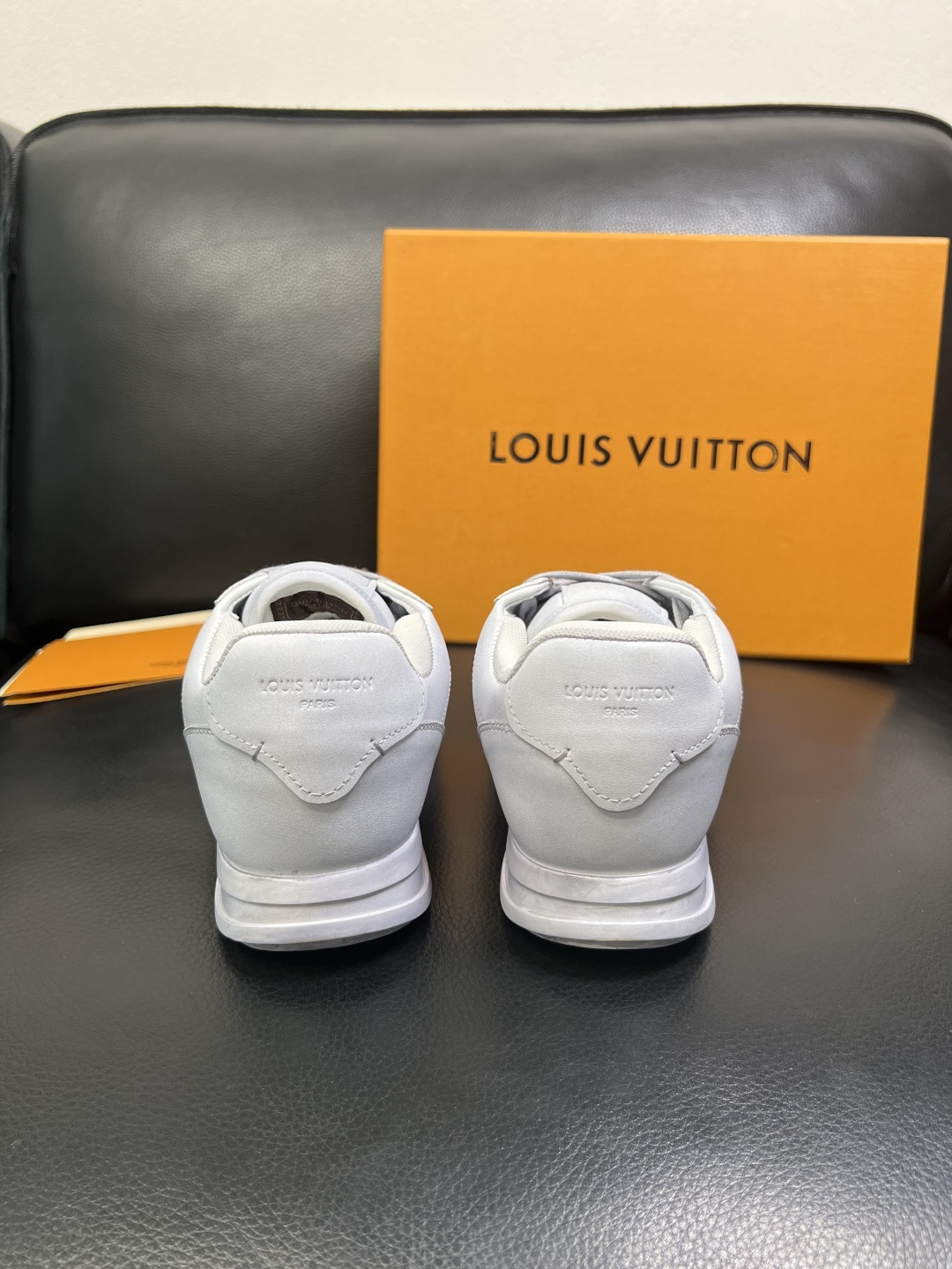 Lv 高品质 顶级工艺品 路易威登，运动板鞋专柜同步，鞋面意大利进口，高品质拼接缤纷色彩复杂工艺品，进口