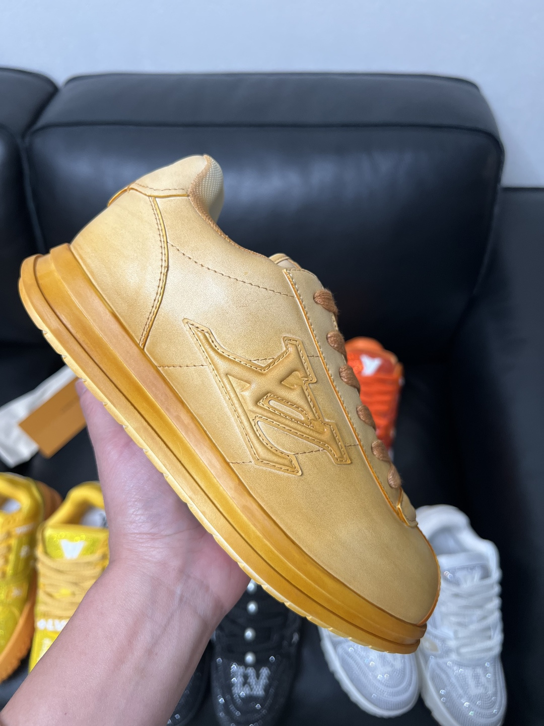 Lv 高品质 顶级工艺品 路易威登，运动板鞋专柜同步，鞋面意大利进口，高品质拼接缤纷色彩复杂工艺品，进口