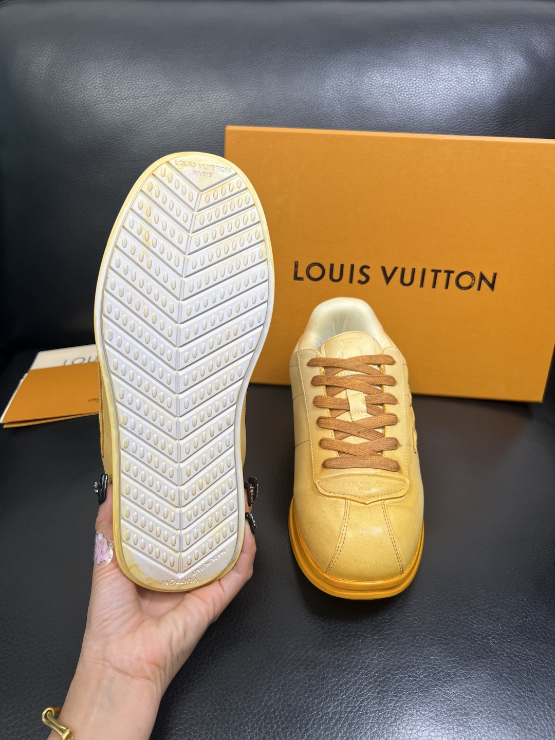 Lv 高品质 顶级工艺品 路易威登，运动板鞋专柜同步，鞋面意大利进口，高品质拼接缤纷色彩复杂工艺品，进口