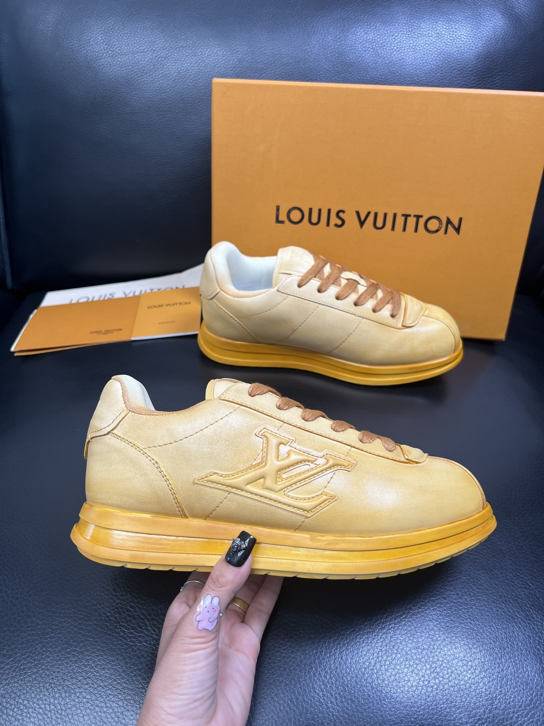 Lv 高品质 顶级工艺品 路易威登，运动板鞋专柜同步，鞋面意大利进口，高品质拼接缤纷色彩复杂工艺品，进口