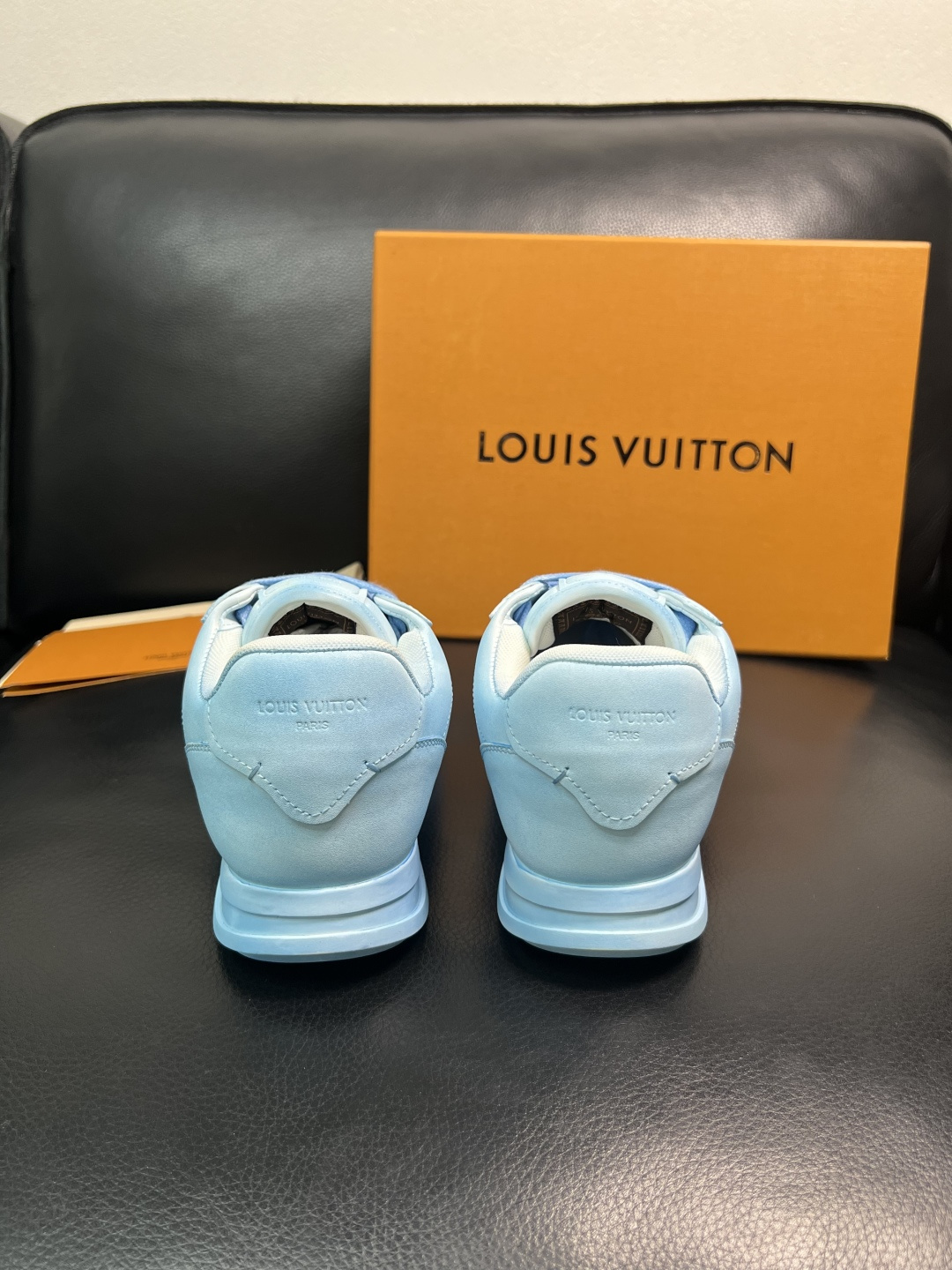 Lv 高品质 顶级工艺品 路易威登，运动板鞋专柜同步，鞋面意大利进口，高品质拼接缤纷色彩复杂工艺品，进口
