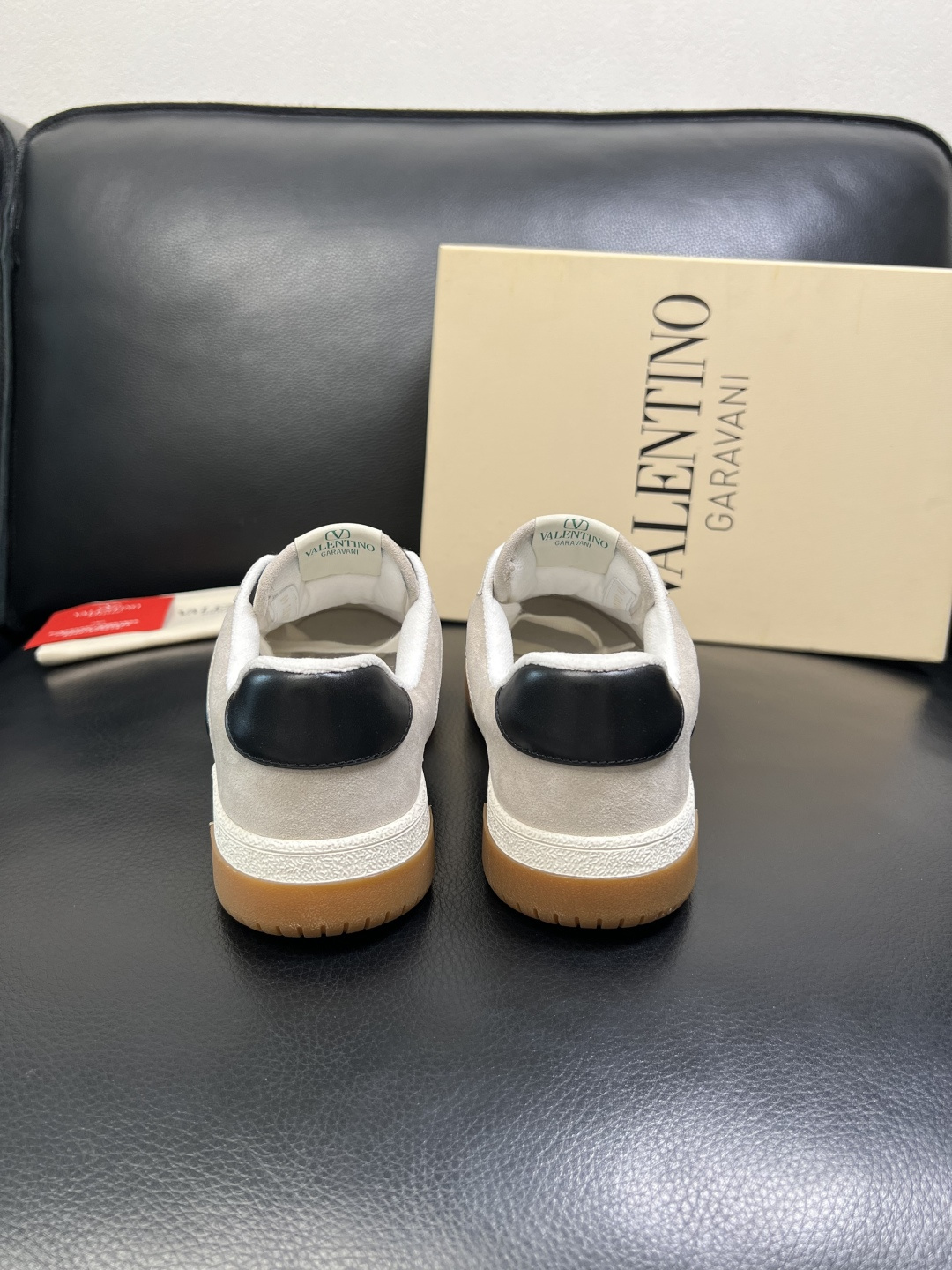 VALENTINO 高品质 顶级工艺品 华伦天奴，运动板鞋专柜同步，鞋面意大利进口，高品质拼接缤纷色彩复