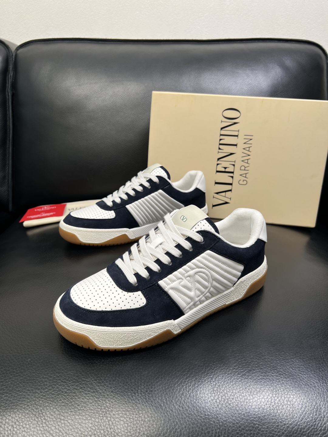 VALENTINO 高品质 顶级工艺品 华伦天奴，运动板鞋专柜同步，鞋面意大利进口，高品质拼接缤纷色彩复