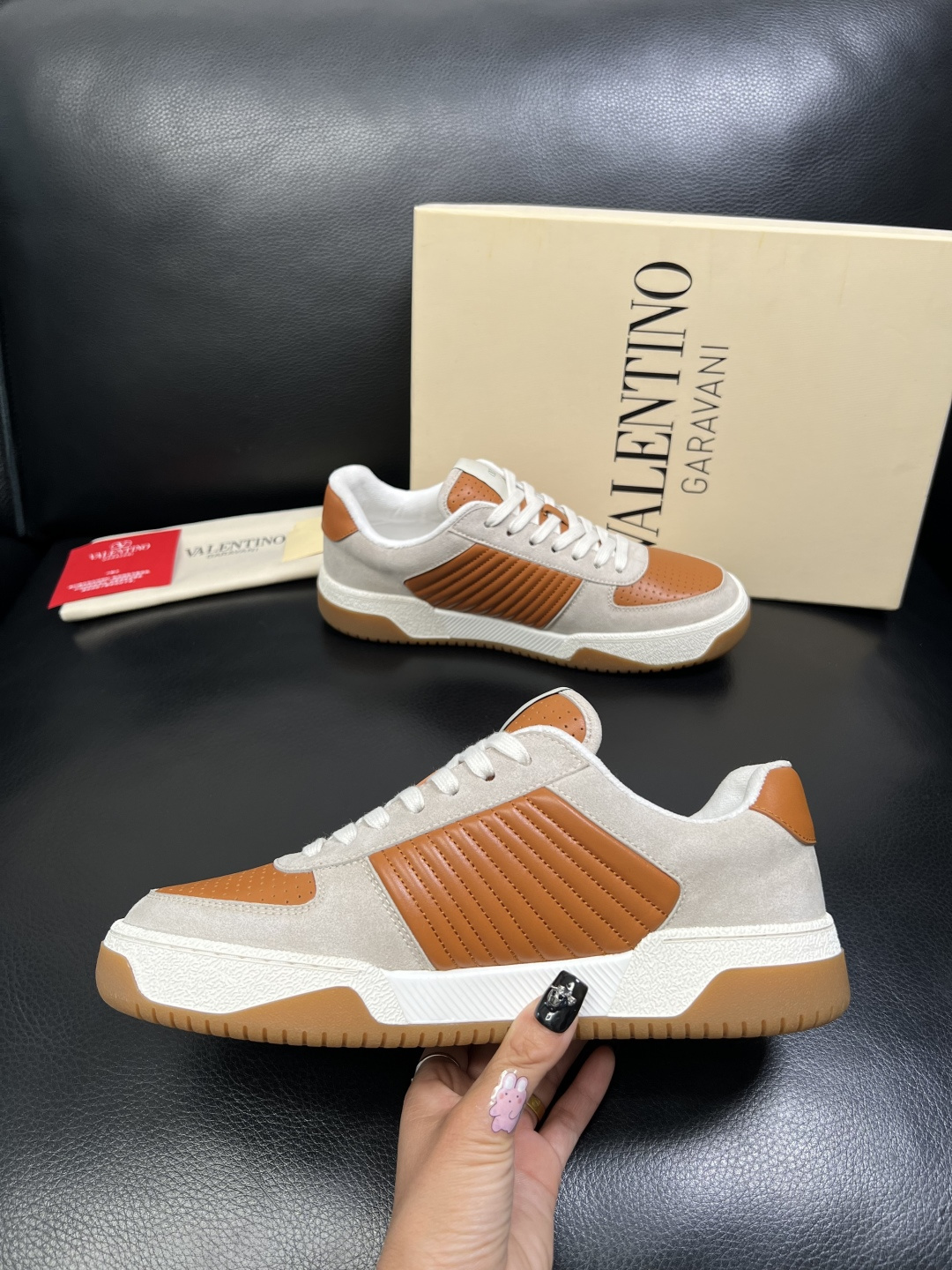 VALENTINO 高品质 顶级工艺品 华伦天奴，运动板鞋专柜同步，鞋面意大利进口，高品质拼接缤纷色彩复