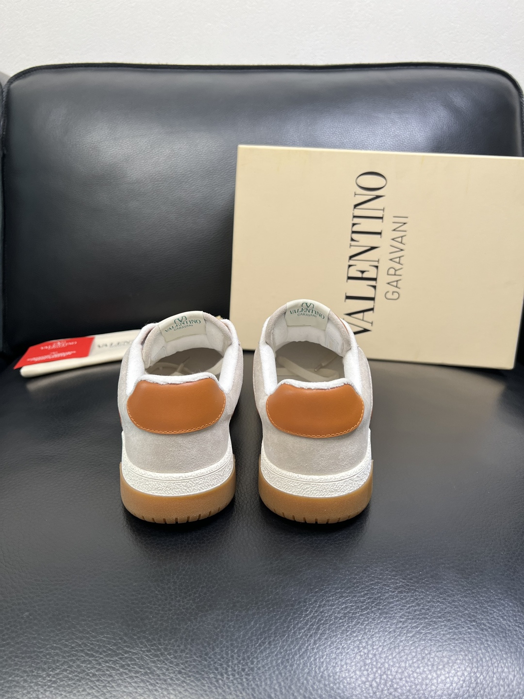 VALENTINO 高品质 顶级工艺品 华伦天奴，运动板鞋专柜同步，鞋面意大利进口，高品质拼接缤纷色彩复