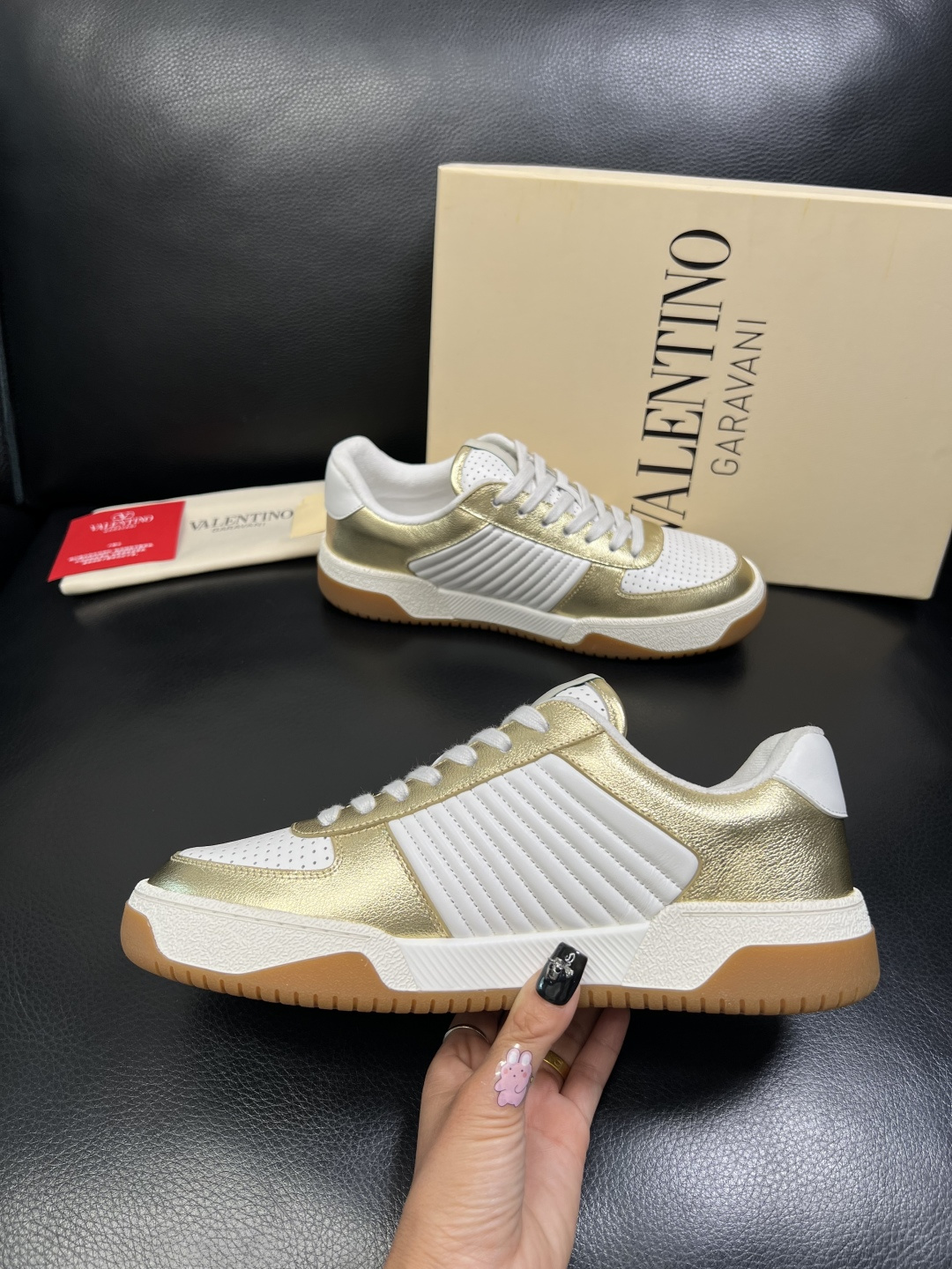 VALENTINO 高品质 顶级工艺品 华伦天奴，运动板鞋专柜同步，鞋面意大利进口，高品质拼接缤纷色彩复