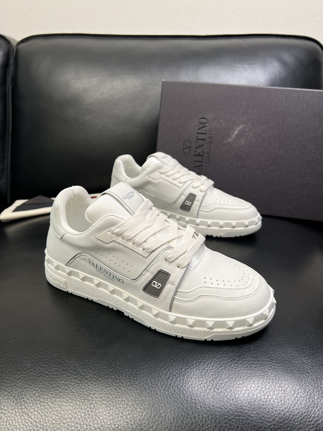 VALENTINO 高品质 顶级工艺品 华伦天奴，运动板鞋专柜同步，鞋面意大利进口，高品质拼接缤纷色彩复