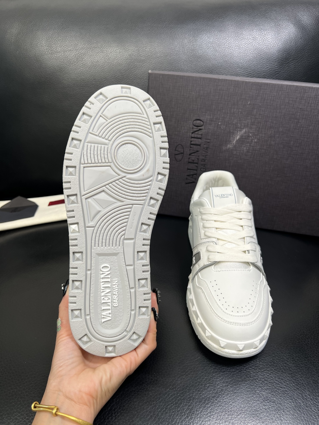 VALENTINO 高品质 顶级工艺品 华伦天奴，运动板鞋专柜同步，鞋面意大利进口，高品质拼接缤纷色彩复