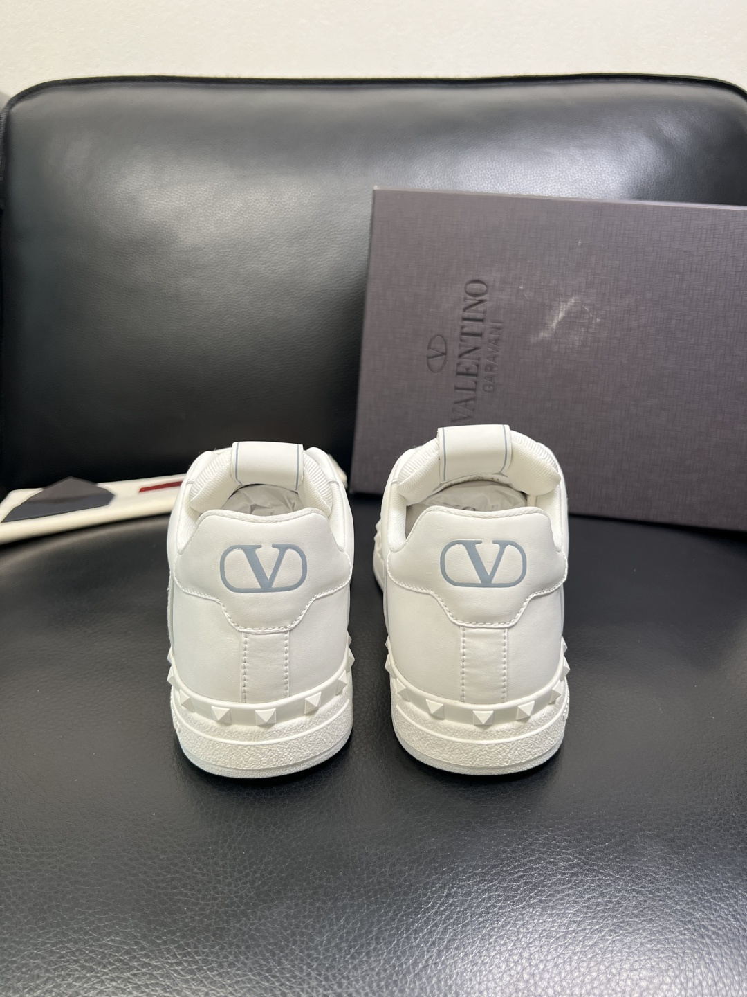 VALENTINO 高品质 顶级工艺品 华伦天奴，运动板鞋专柜同步，鞋面意大利进口，高品质拼接缤纷色彩复