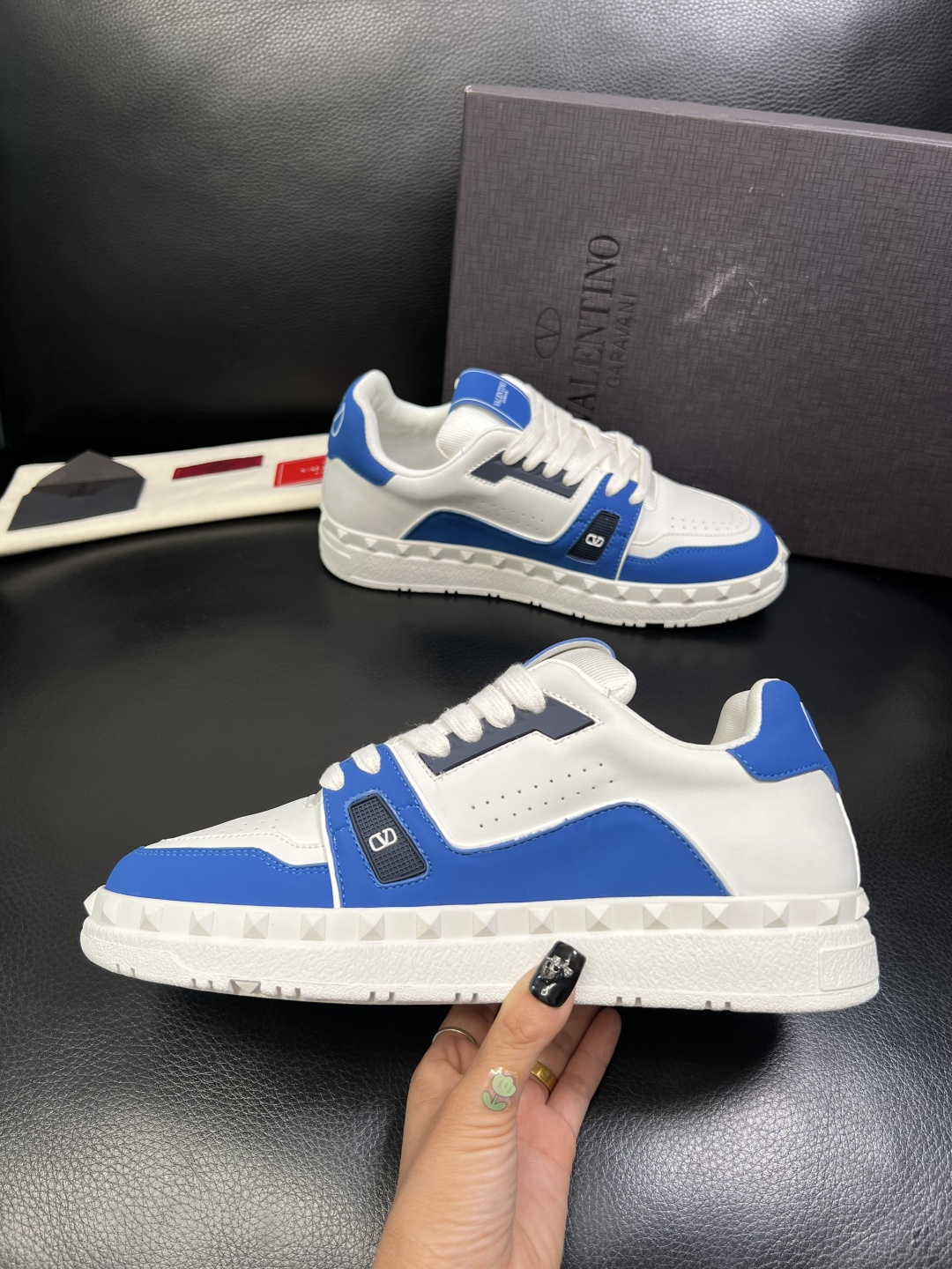 VALENTINO 高品质 顶级工艺品 华伦天奴，运动板鞋专柜同步，鞋面意大利进口，高品质拼接缤纷色彩复