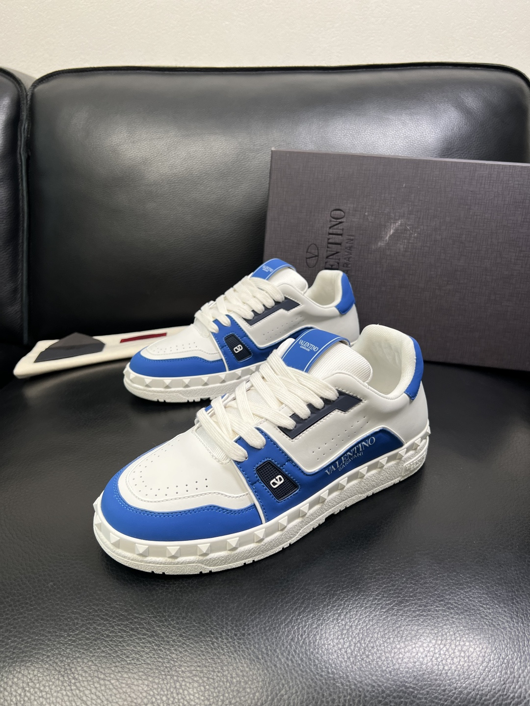 VALENTINO 高品质 顶级工艺品 华伦天奴，运动板鞋专柜同步，鞋面意大利进口，高品质拼接缤纷色彩复