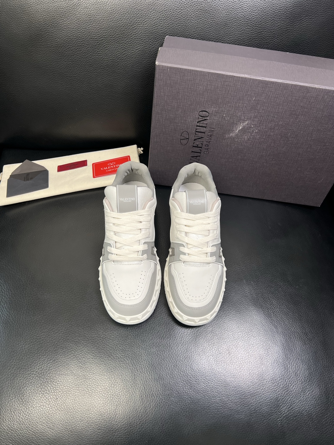 VALENTINO 高品质 顶级工艺品 华伦天奴，运动板鞋专柜同步，鞋面意大利进口，高品质拼接缤纷色彩复