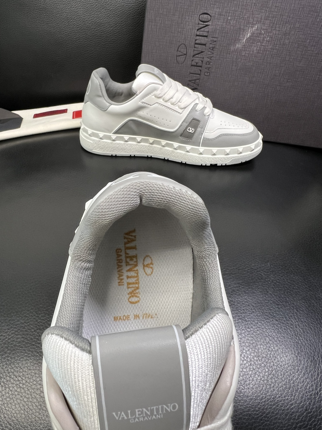 VALENTINO 高品质 顶级工艺品 华伦天奴，运动板鞋专柜同步，鞋面意大利进口，高品质拼接缤纷色彩复