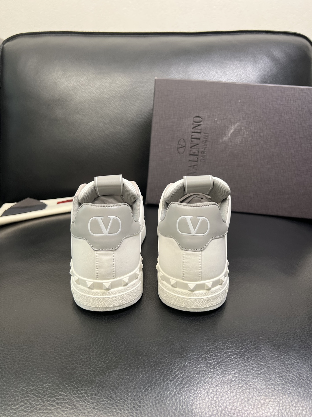 VALENTINO 高品质 顶级工艺品 华伦天奴，运动板鞋专柜同步，鞋面意大利进口，高品质拼接缤纷色彩复