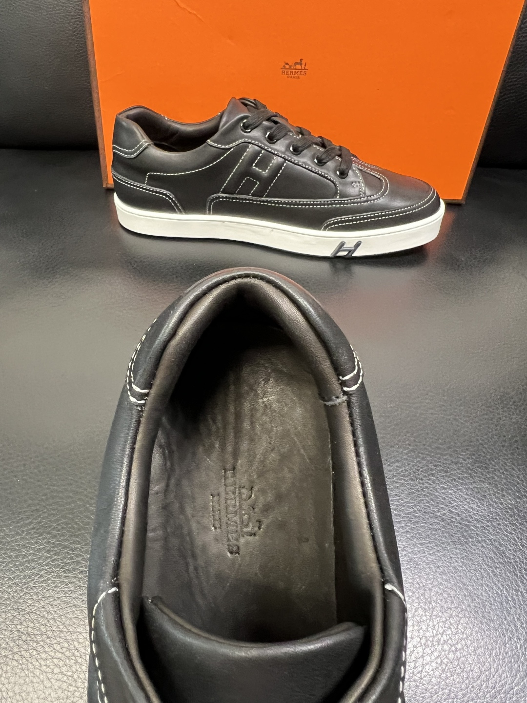 Hermes 高品质 顶级工艺品 爱马仕 专柜同步发售原厂配置，意大利进口原版牛皮面料，高品质拼接工艺，