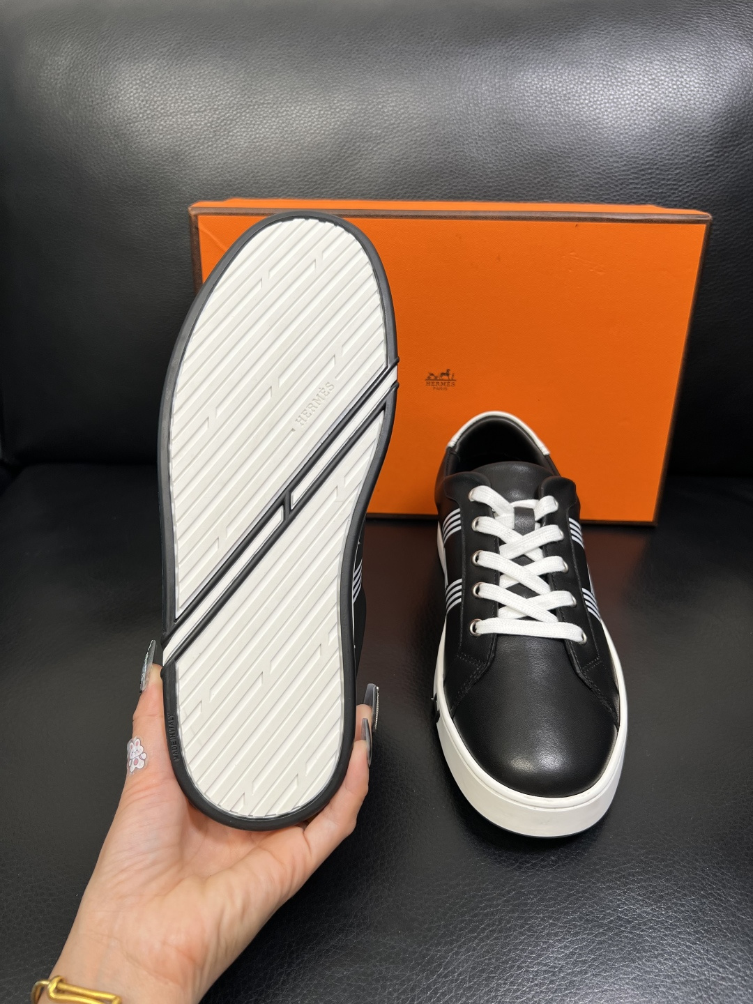 Hermes 高品质 顶级工艺品 爱马仕 专柜同步发售原厂配置，意大利进口原版牛皮面料，高品质拼接工艺，