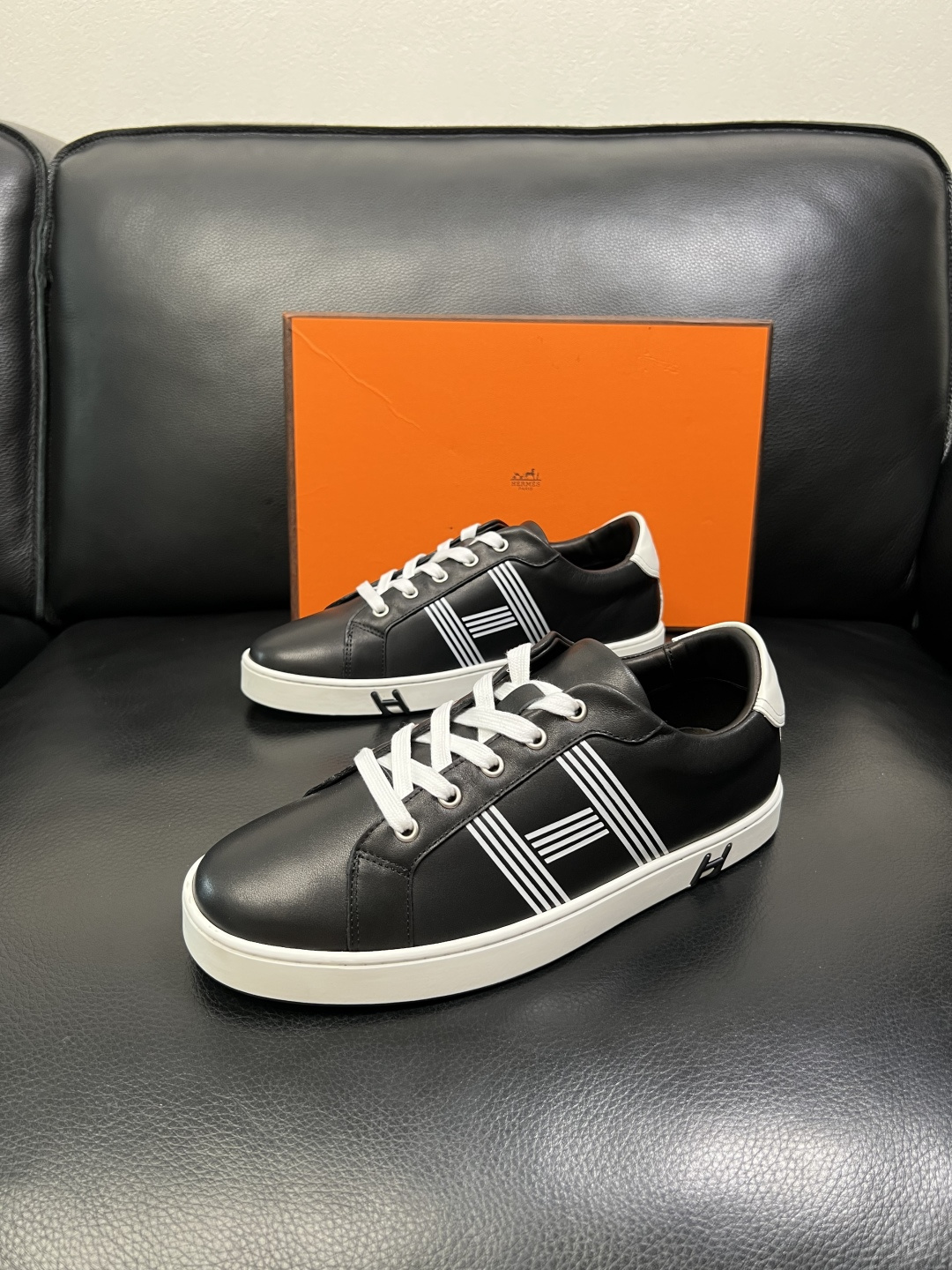 Hermes 高品质 顶级工艺品 爱马仕 专柜同步发售原厂配置，意大利进口原版牛皮面料，高品质拼接工艺，