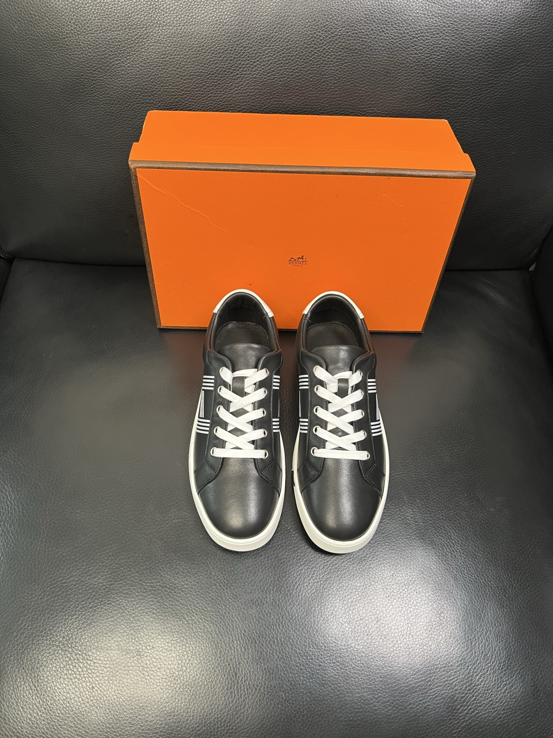 Hermes 高品质 顶级工艺品 爱马仕 专柜同步发售原厂配置，意大利进口原版牛皮面料，高品质拼接工艺，