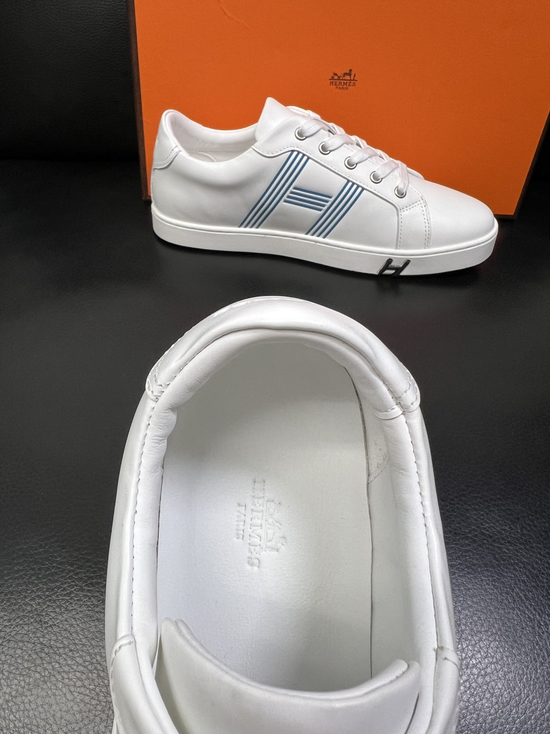 Hermes 高品质 顶级工艺品 爱马仕 专柜同步发售原厂配置，意大利进口原版牛皮面料，高品质拼接工艺，