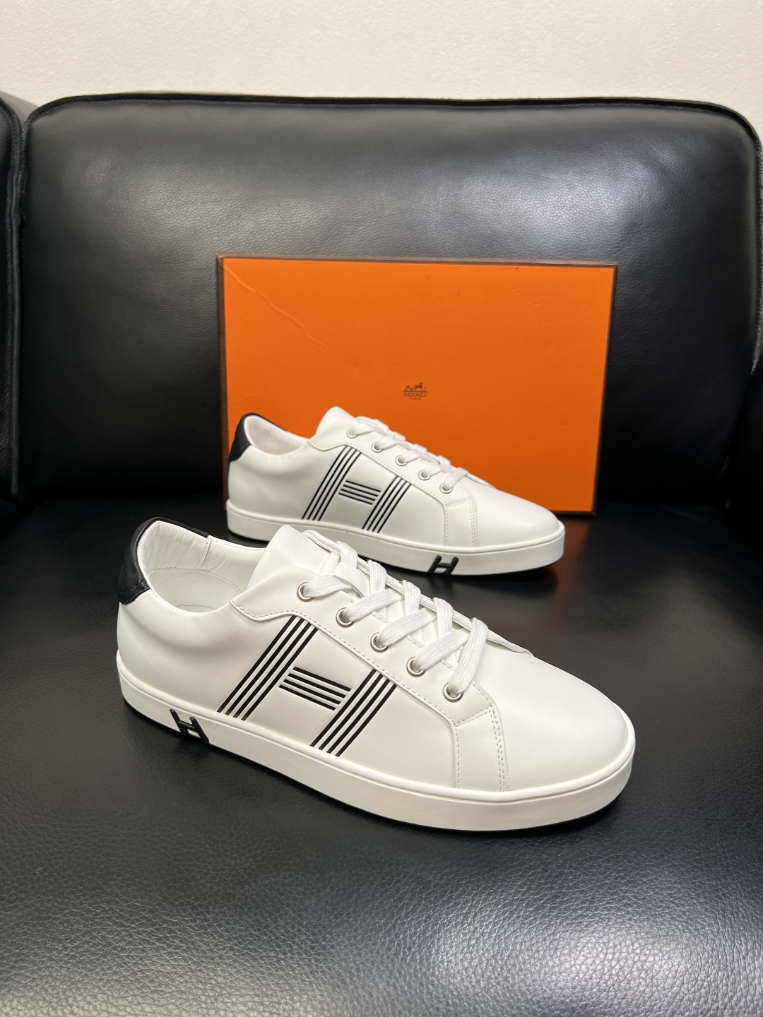 Hermes 高品质 顶级工艺品 爱马仕 专柜同步发售原厂配置，意大利进口原版牛皮面料，高品质拼接工艺，