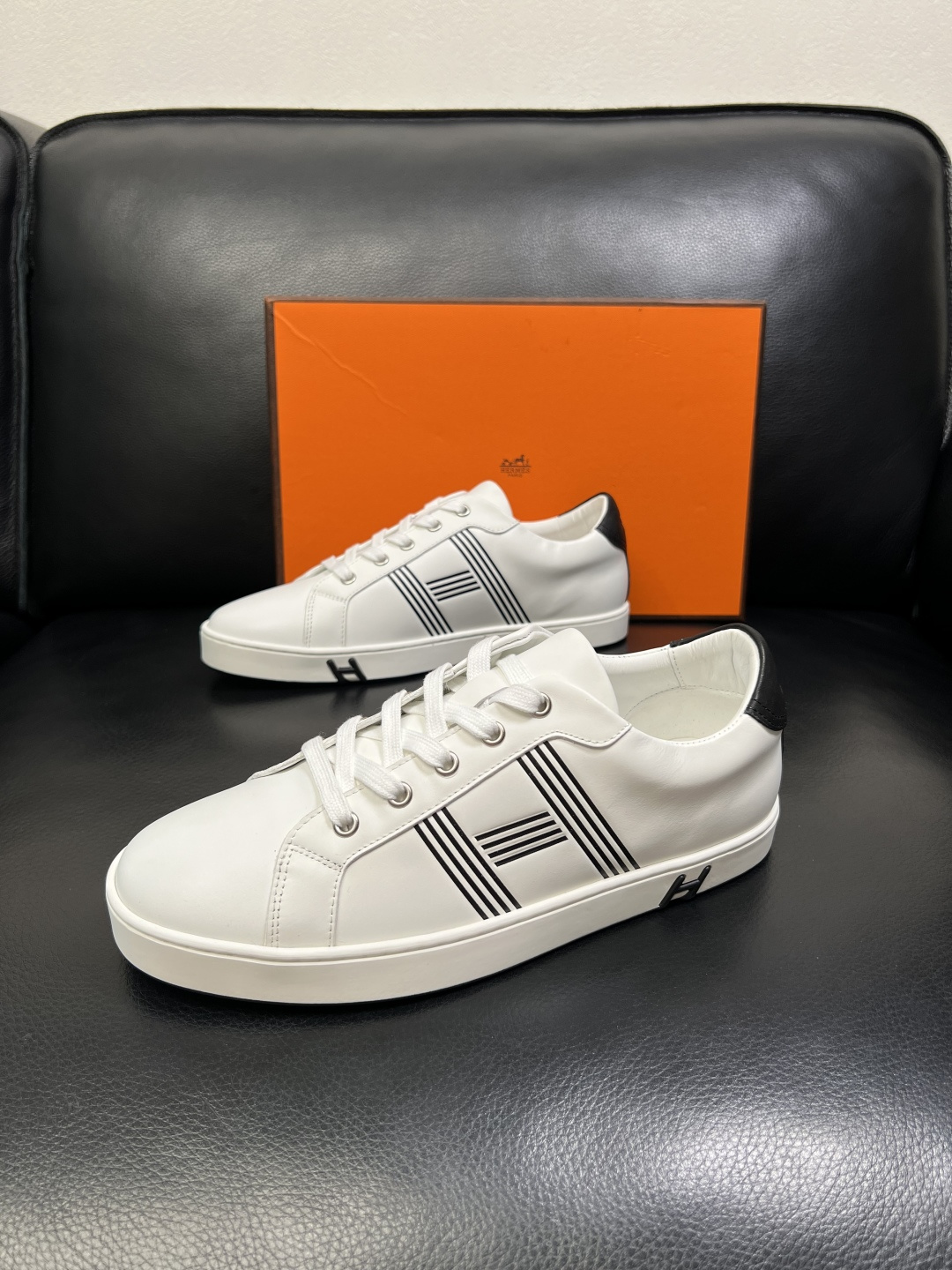 Hermes 高品质 顶级工艺品 爱马仕 专柜同步发售原厂配置，意大利进口原版牛皮面料，高品质拼接工艺，