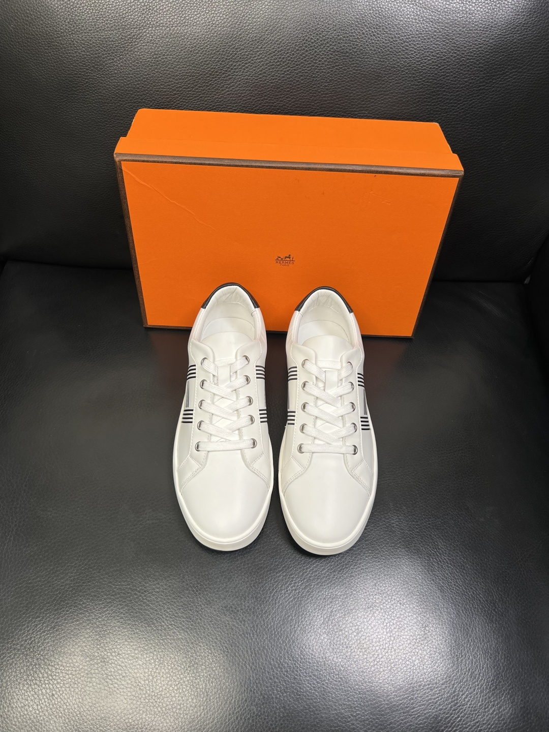 Hermes 高品质 顶级工艺品 爱马仕 专柜同步发售原厂配置，意大利进口原版牛皮面料，高品质拼接工艺，