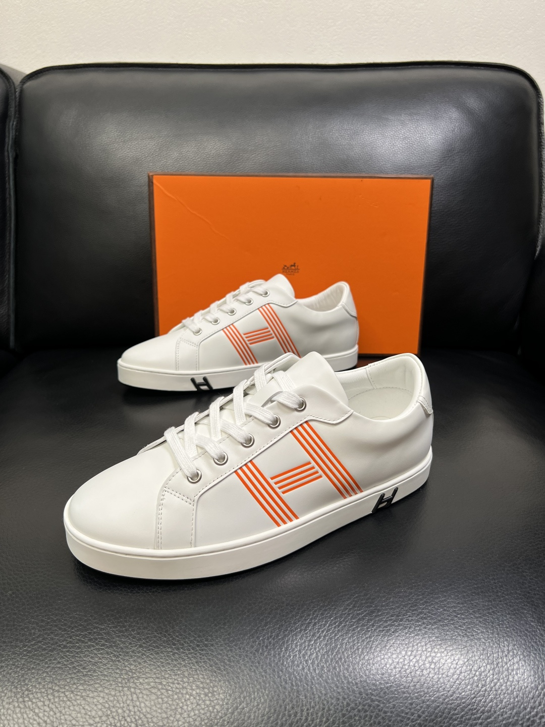 Hermes 高品质 顶级工艺品 爱马仕 专柜同步发售原厂配置，意大利进口原版牛皮面料，高品质拼接工艺，