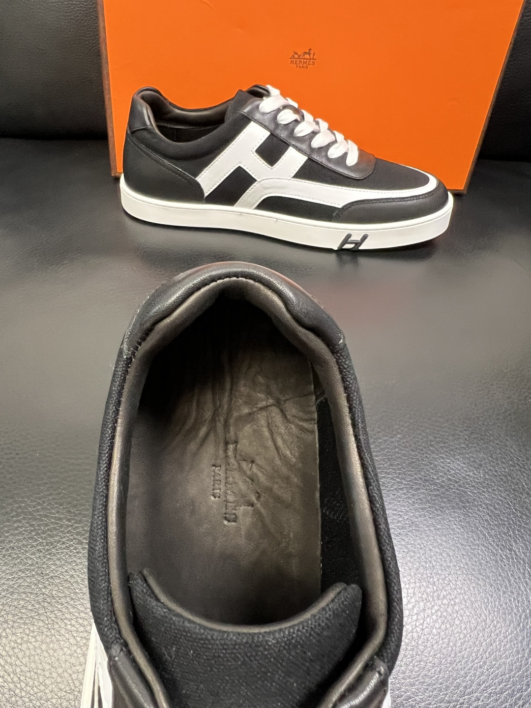 Hermes 高品质 顶级工艺品 爱马仕 专柜同步发售原厂配置，意大利进口原版牛皮面料，高品质拼接工艺，