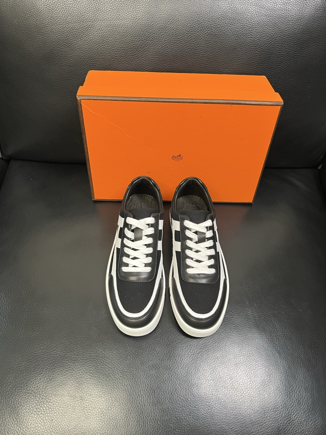 Hermes 高品质 顶级工艺品 爱马仕 专柜同步发售原厂配置，意大利进口原版牛皮面料，高品质拼接工艺，