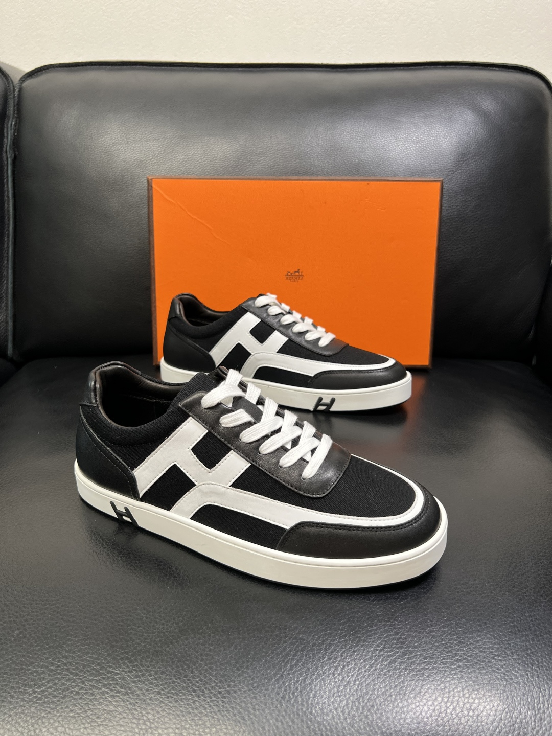 Hermes 高品质 顶级工艺品 爱马仕 专柜同步发售原厂配置，意大利进口原版牛皮面料，高品质拼接工艺，