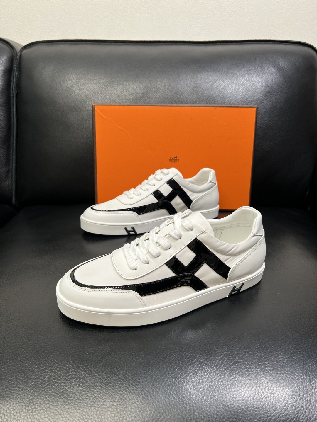 Hermes 高品质 顶级工艺品 爱马仕 专柜同步发售原厂配置，意大利进口原版牛皮面料，高品质拼接工艺，