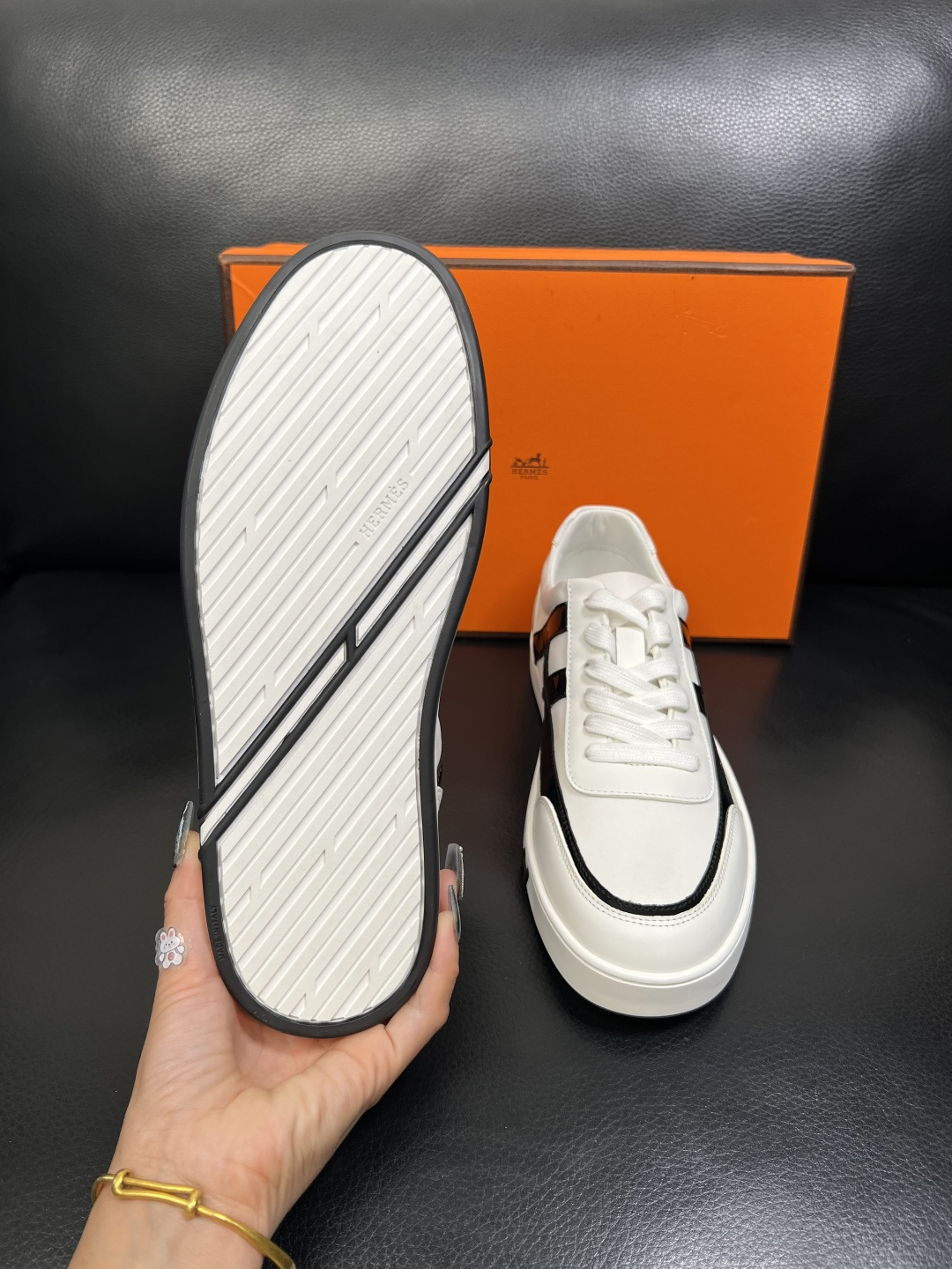 Hermes 高品质 顶级工艺品 爱马仕 专柜同步发售原厂配置，意大利进口原版牛皮面料，高品质拼接工艺，