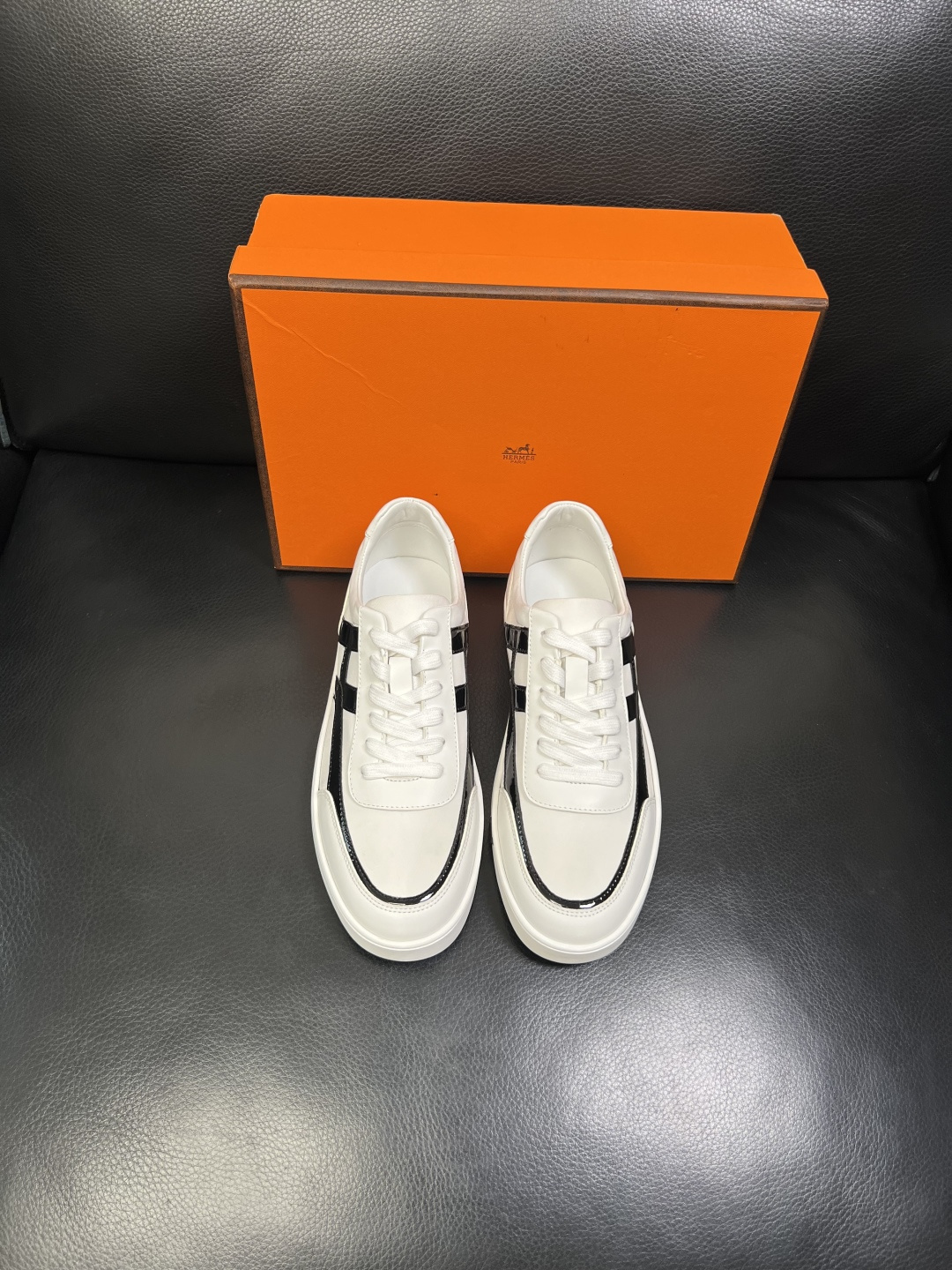 Hermes 高品质 顶级工艺品 爱马仕 专柜同步发售原厂配置，意大利进口原版牛皮面料，高品质拼接工艺，