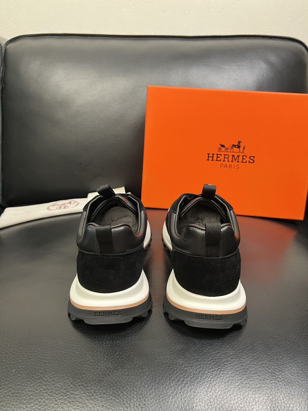 Hermes 高品质 顶级工艺品 爱马仕 专柜同步发售原厂配置，意大利进口原版牛皮面料，高品质拼接工艺，