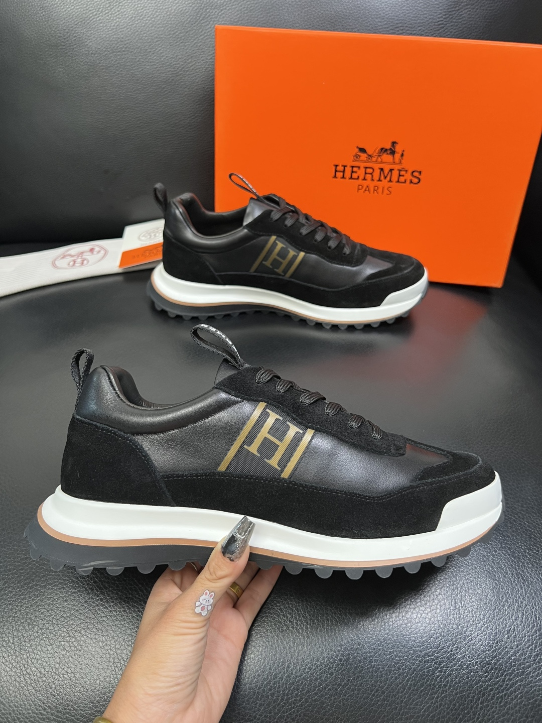 Hermes 高品质 顶级工艺品 爱马仕 专柜同步发售原厂配置，意大利进口原版牛皮面料，高品质拼接工艺，