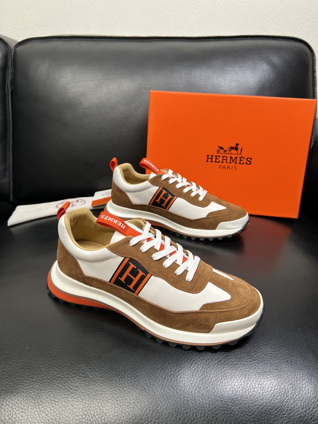 Hermes 高品质 顶级工艺品 爱马仕 专柜同步发售原厂配置，意大利进口原版牛皮面料，高品质拼接工艺，