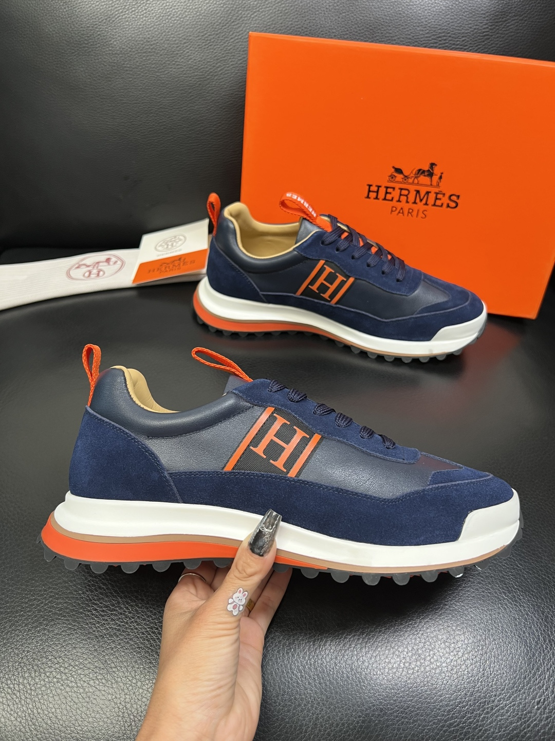 Hermes 高品质 顶级工艺品 爱马仕 专柜同步发售原厂配置，意大利进口原版牛皮面料，高品质拼接工艺，