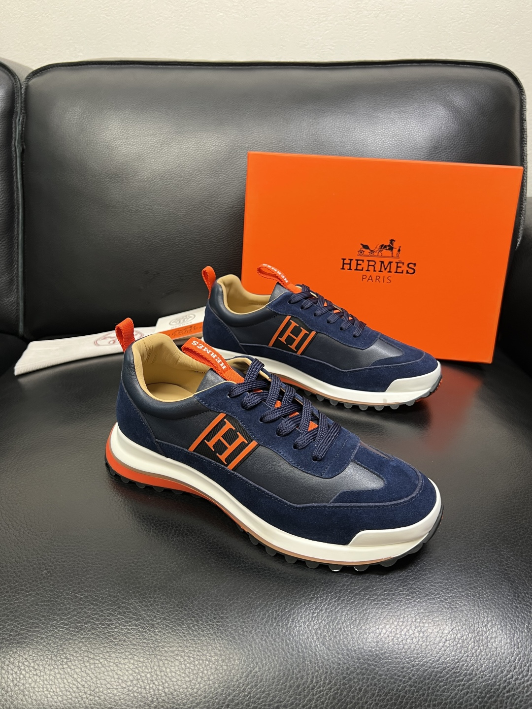 Hermes 高品质 顶级工艺品 爱马仕 专柜同步发售原厂配置，意大利进口原版牛皮面料，高品质拼接工艺，