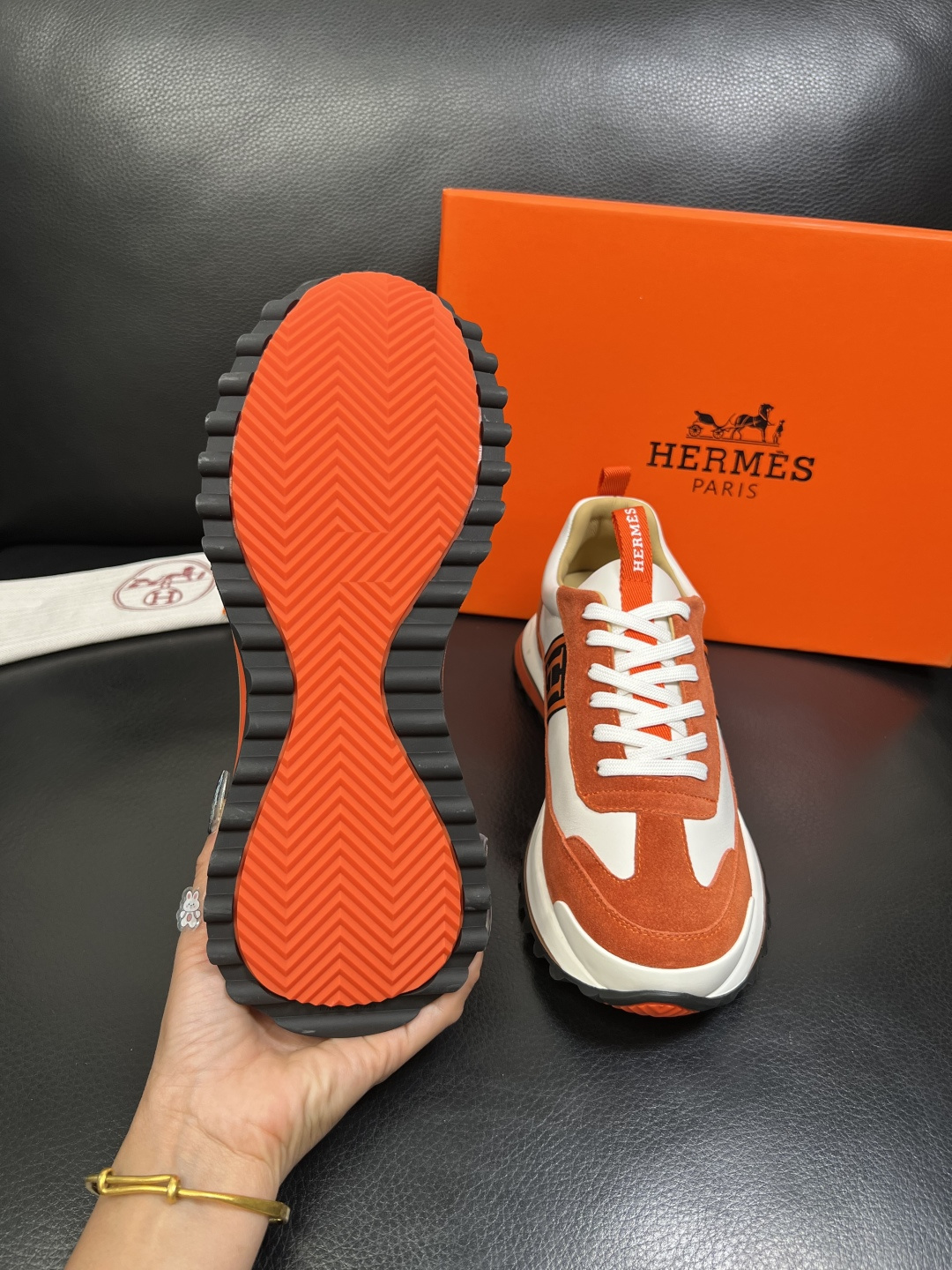 Hermes 高品质 顶级工艺品 爱马仕 专柜同步发售原厂配置，意大利进口原版牛皮面料，高品质拼接工艺，