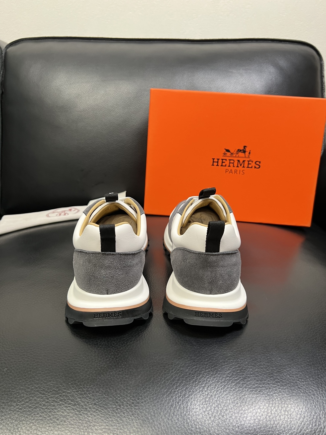 Hermes 高品质 顶级工艺品 爱马仕 专柜同步发售原厂配置，意大利进口原版牛皮面料，高品质拼接工艺，