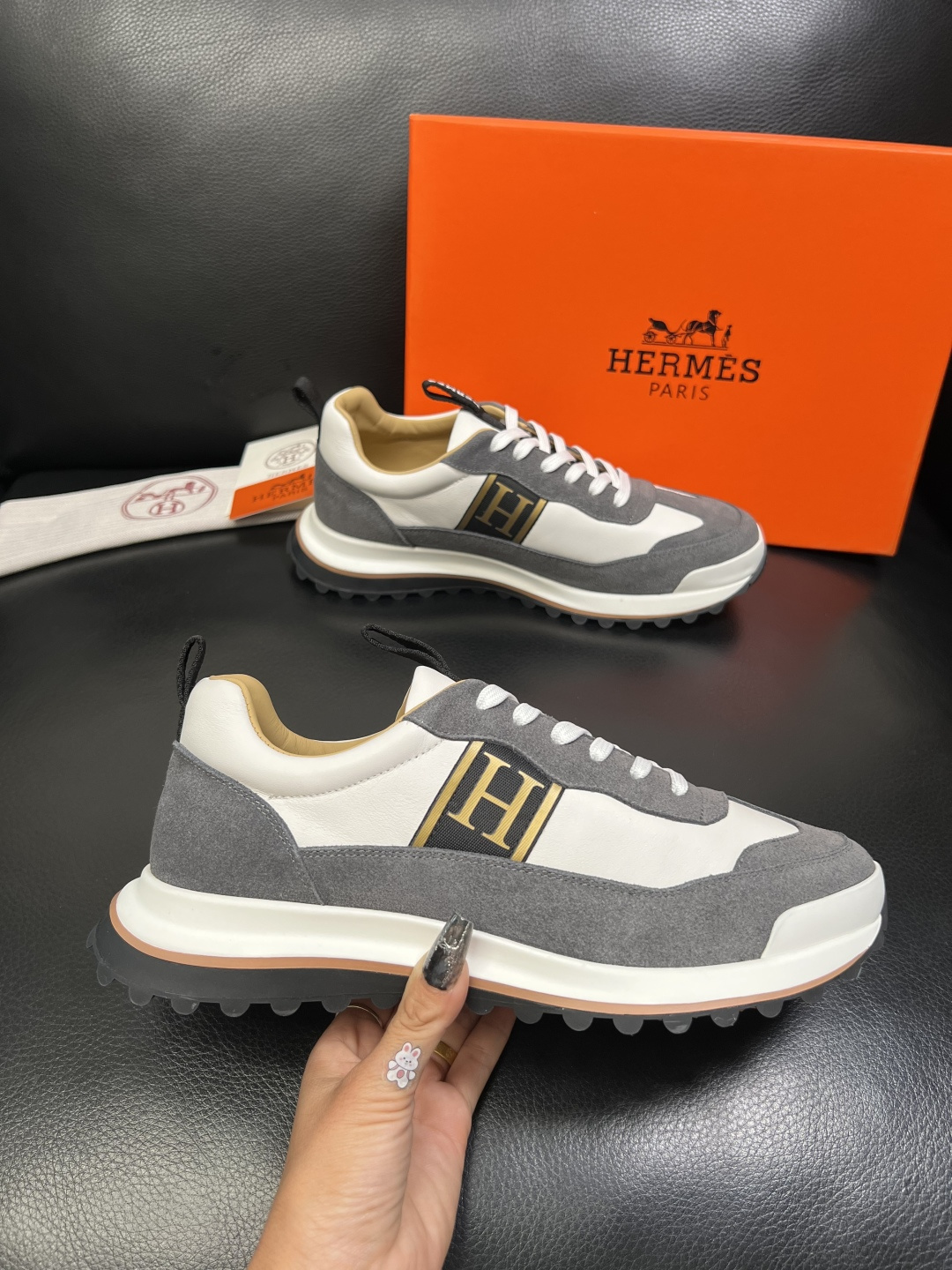 Hermes 高品质 顶级工艺品 爱马仕 专柜同步发售原厂配置，意大利进口原版牛皮面料，高品质拼接工艺，